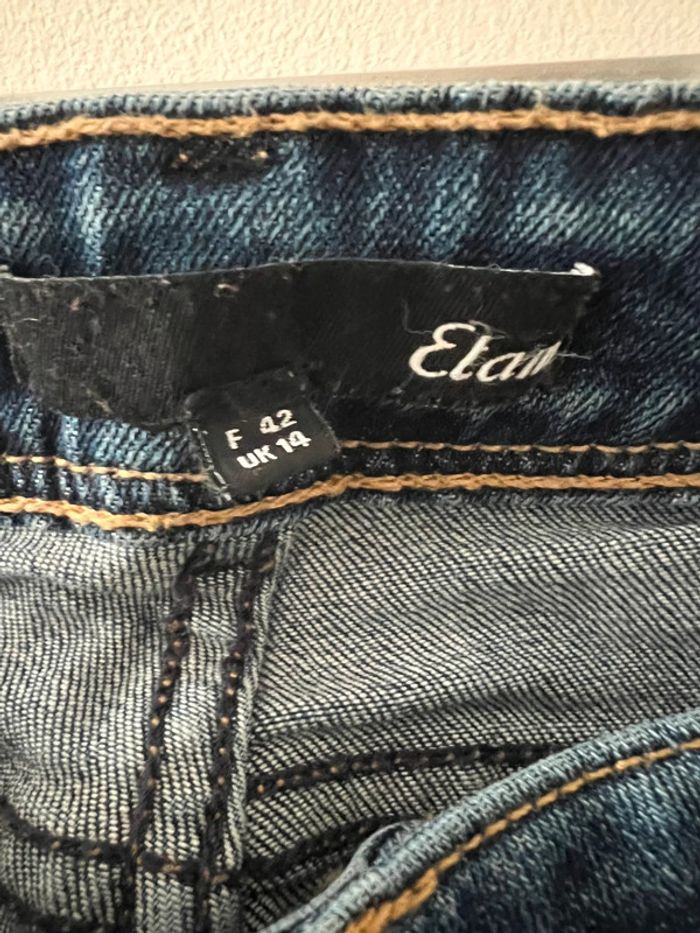 Jeans troués - photo numéro 10