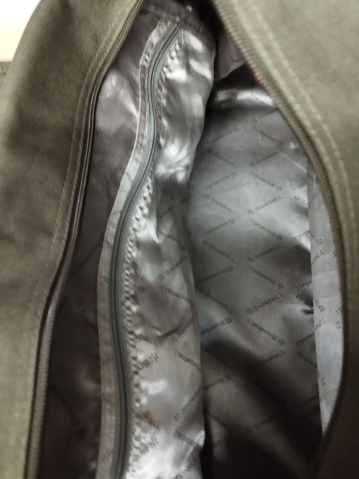 Petit sac de voyage dimension 45 cm x 30 cm x 22 cm - photo numéro 6