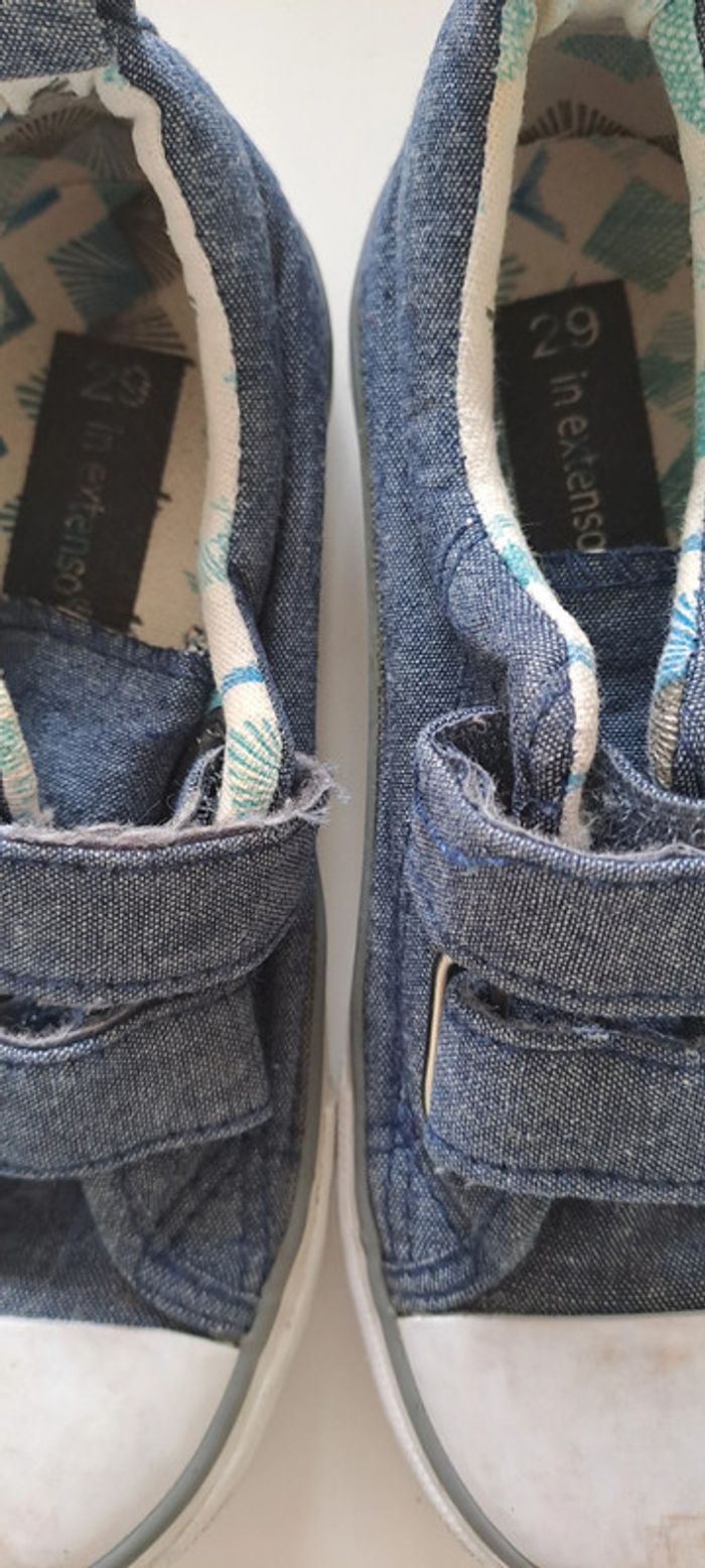 Baskets en toile garçon pointure 29 - photo numéro 2