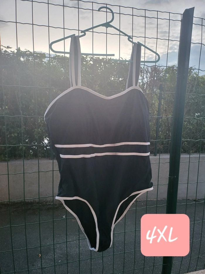 🏖 Maillot de bain T.4XL 🏖