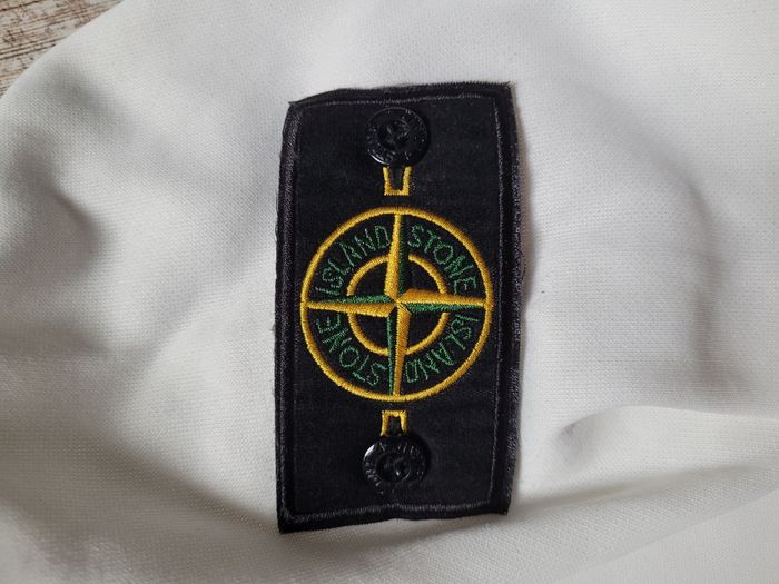 Pull blanc stone island - photo numéro 4