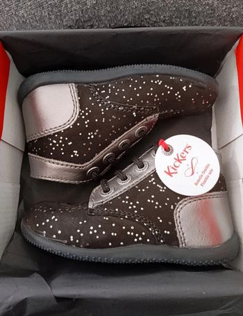 Kickers neuves pour fille en taille 23