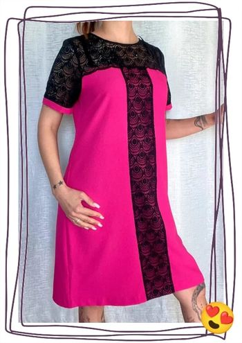 SOLDÉ - Robe courte taille 42- Gallery