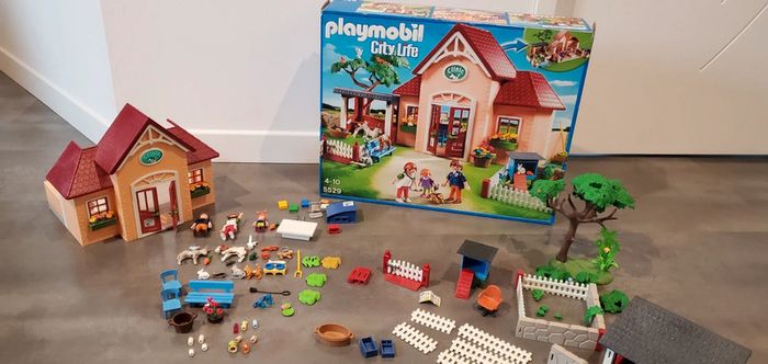 Playmobil City Life clinique vétérinaire ref 5529