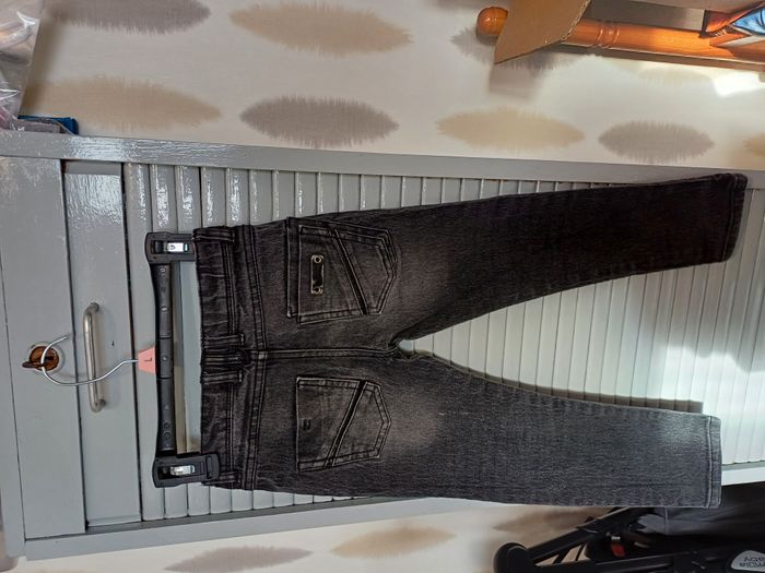 bermuda jeans et jeans pour garçons Taille 5 ans - photo numéro 4
