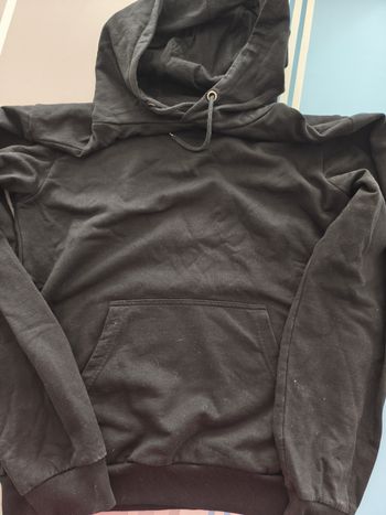 Vends sweat à capuche