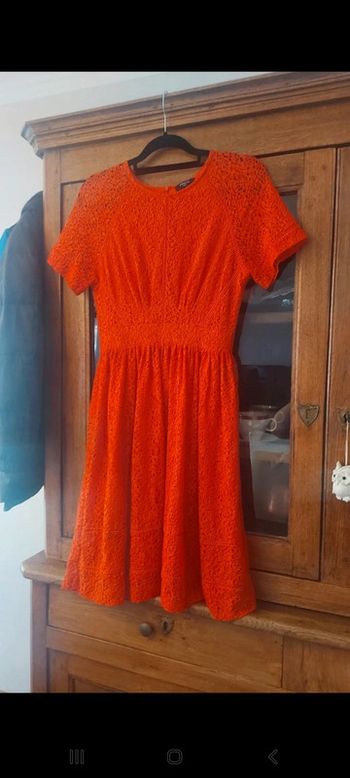 Jolie Robe FRNCH en dentelles rouge taille S
