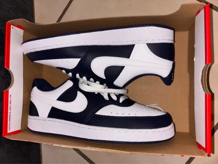 Baskets Nike P.42,5 Neuves - photo numéro 8