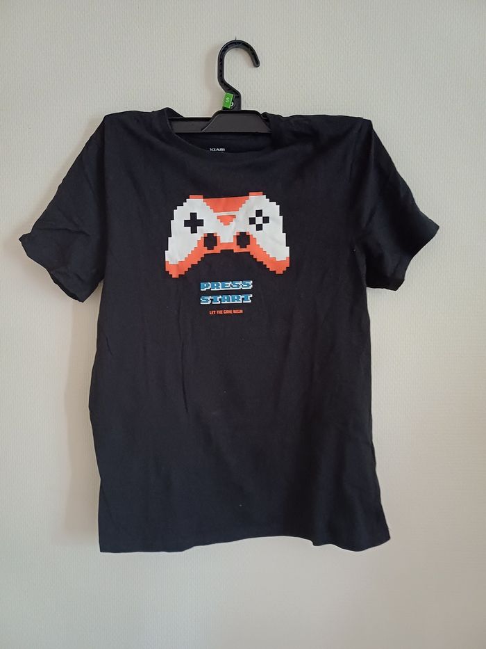 Tee shirt