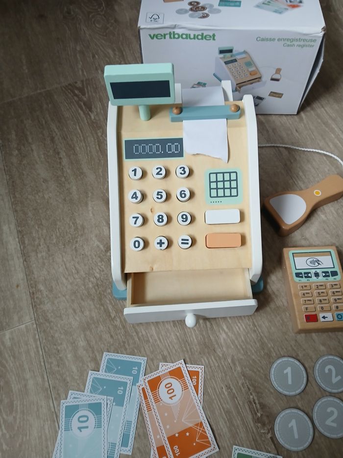 Caisse enregistreuse vertbaudet en bois - photo numéro 2