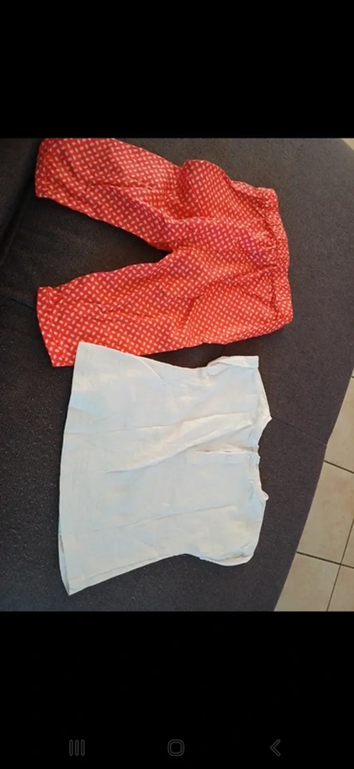 T-shirt et pantalon okaïdi 12mois - photo numéro 2