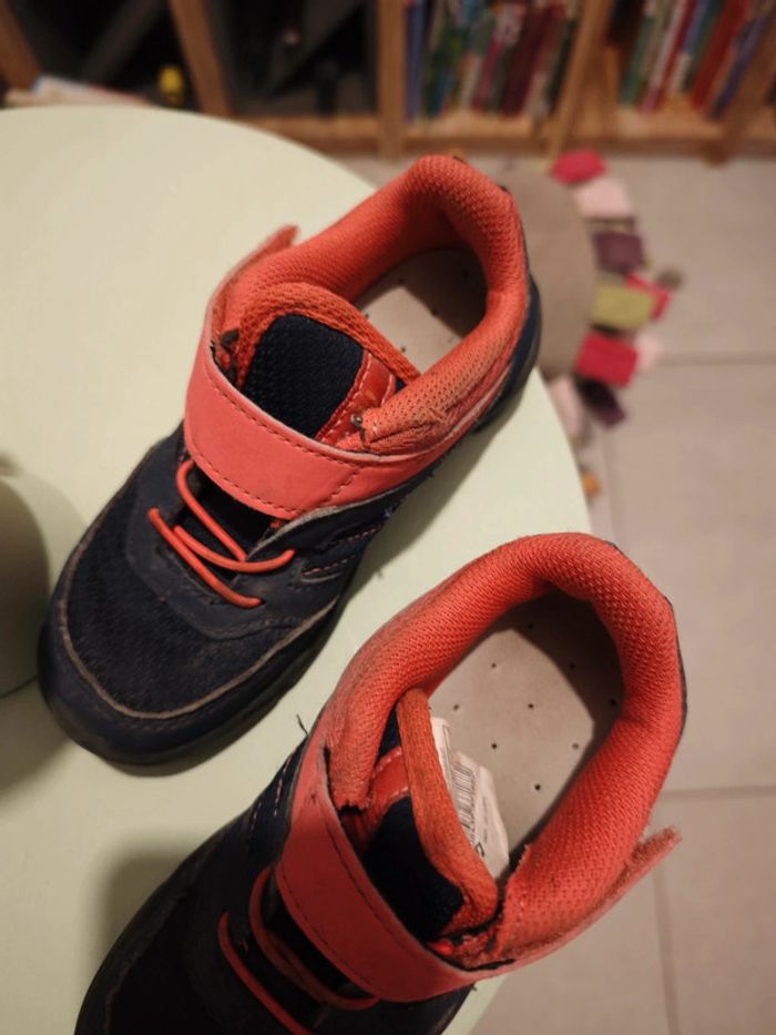 Chaussures de randonnée taille 28 - photo numéro 5