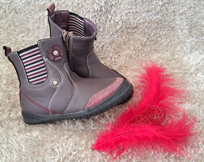 Bottines violettes et bordeaux La Halle pointure 25