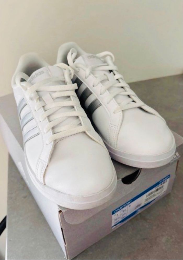 Baskets adidas femme courtpoint 38 2/3 - photo numéro 2