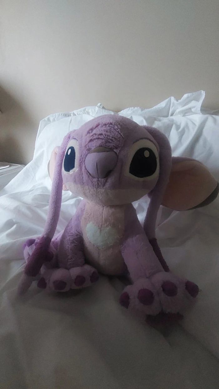 Grande peluche Angel Stitch Disneyland Paris - photo numéro 4