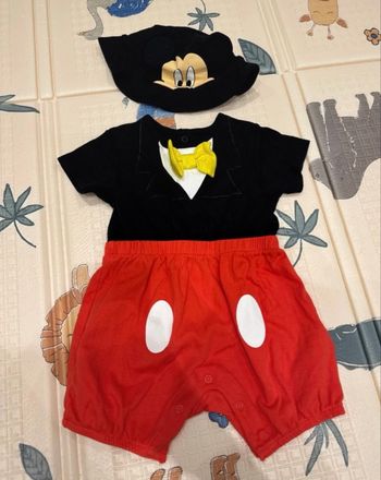 Tenue de pièces Mickey