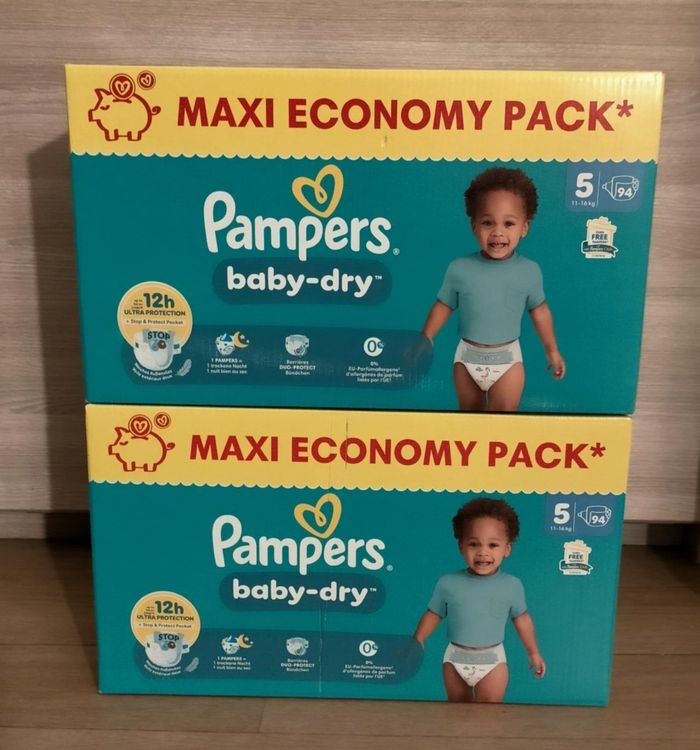 Lot couches pampers baby dry taille 5