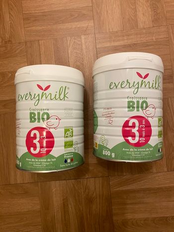 Lot de 2 boîtes de lait en poudre EveryMilk croissance bio 800 g taille 3 (NEUF)