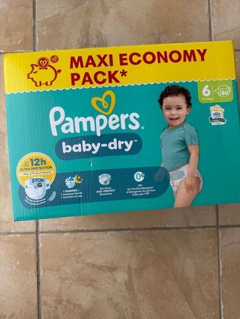 Couches Pampers t 6