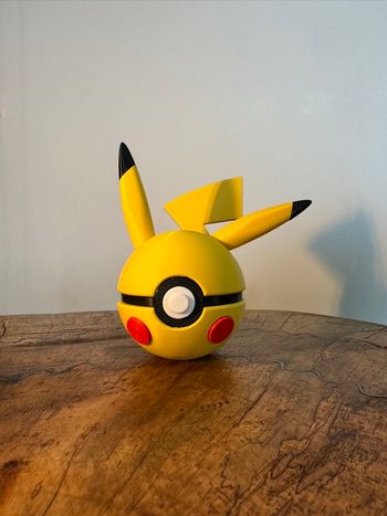 Pokeball Pikachu 3D
