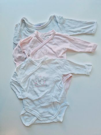 Lot 3 bodies manches longues taille 3 mois