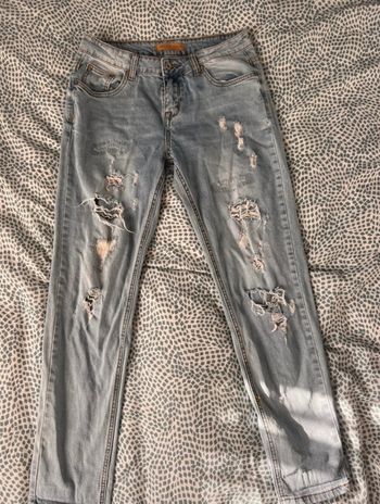 Jean troué Hello miss taille 38