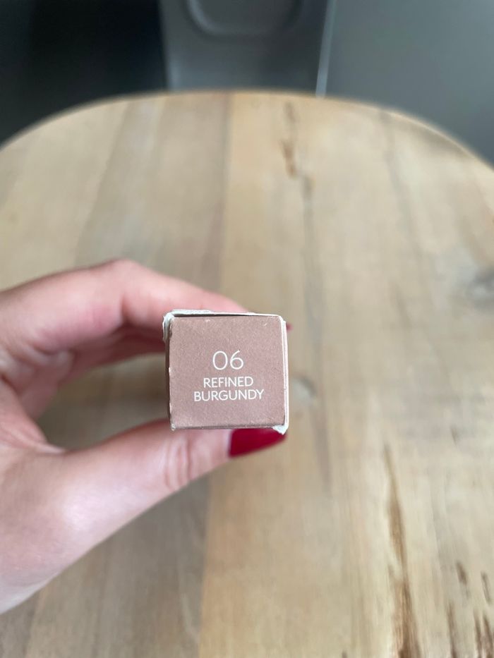 Maquillage Rouge à lèvres liquide Kiko - Teinte 06 Refined Burgundy - Neuf avec boîte - photo numéro 4