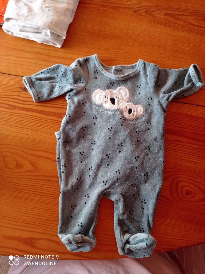 Lot de pyjama 1 mois - photo numéro 3