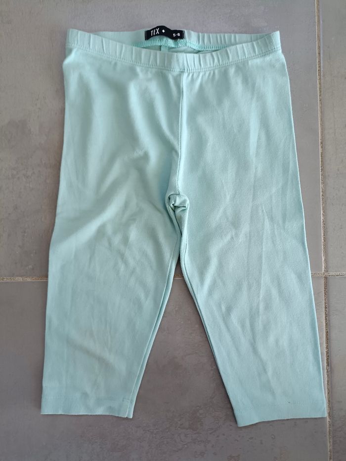 Lot de leggings courts ou leggings bermudas en coton bio et 5-6 ans - photo numéro 3