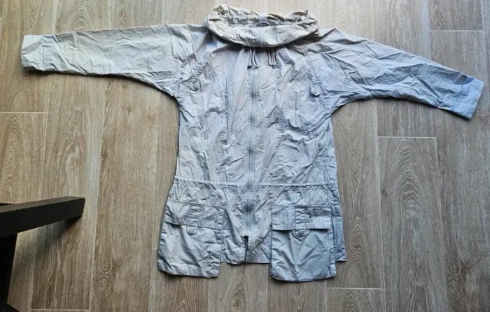 Manteau imperméable gris clair - photo numéro 2