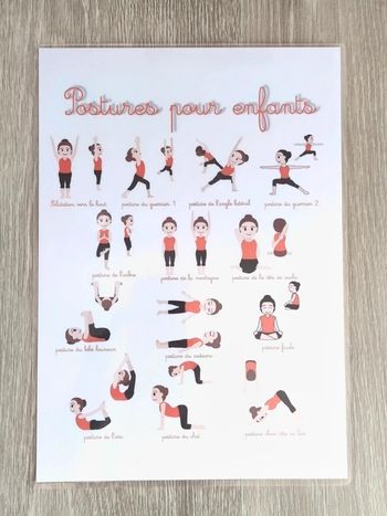 Sous mains des postures de Yoga pour enfants