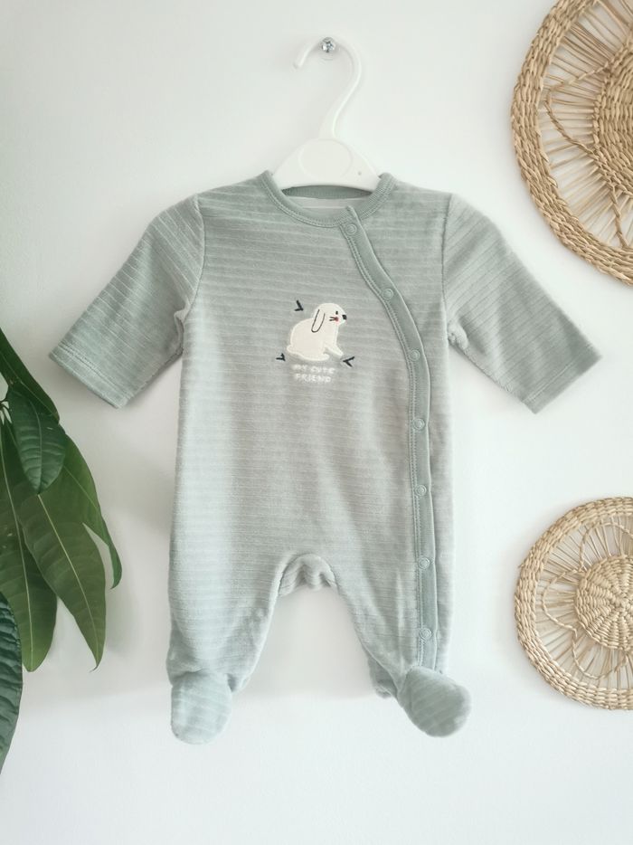 Pyjama velours vert céladon côtelé Kiabi 1 Mois