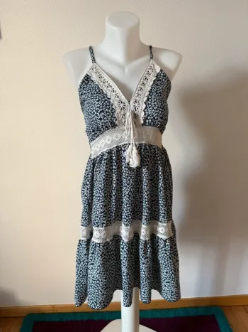 Robe vintage bleu en très bon état taille 36