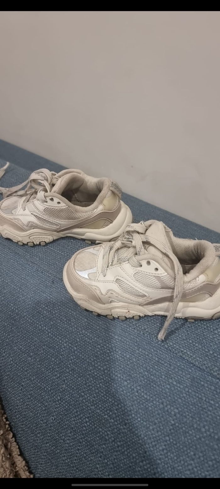 Basket à lacet zara enfant taille 24 - photo numéro 3