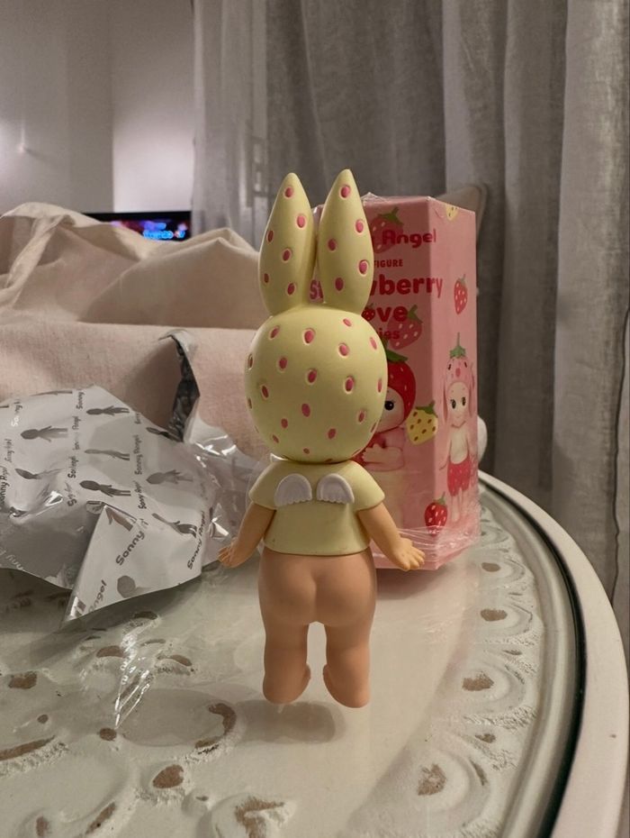 Sonny Angel Strawberry Love lapin - photo numéro 2