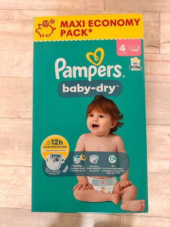 Pampers Baby-Dry Taille 4, 108 Couches, 9kg-14kg