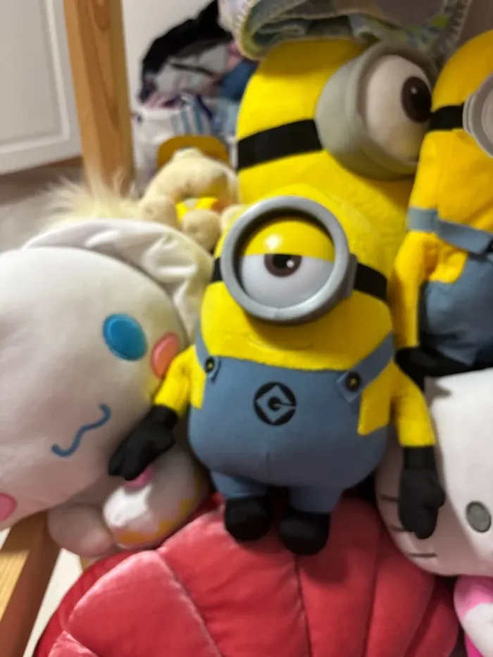 Peluche les minions neuf - photo numéro 5