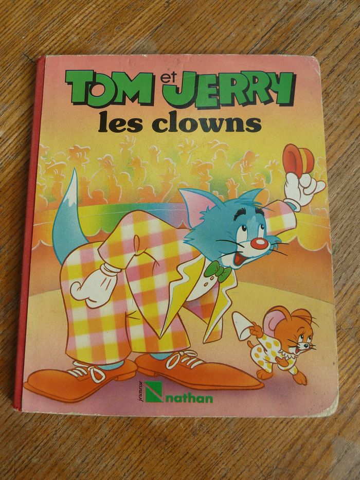 livre "Tom et Jerry - Les clowns"