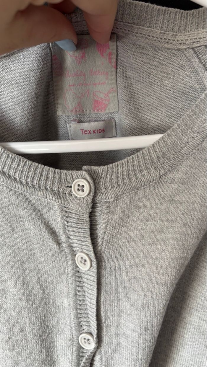 Gilet gris clair - photo numéro 3