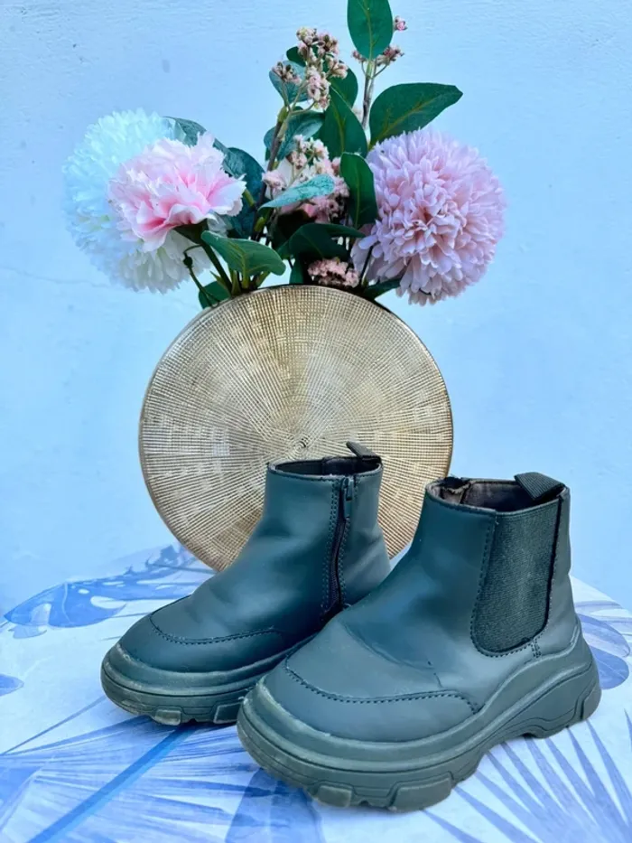 Bottines vertes || Zara || taille 23