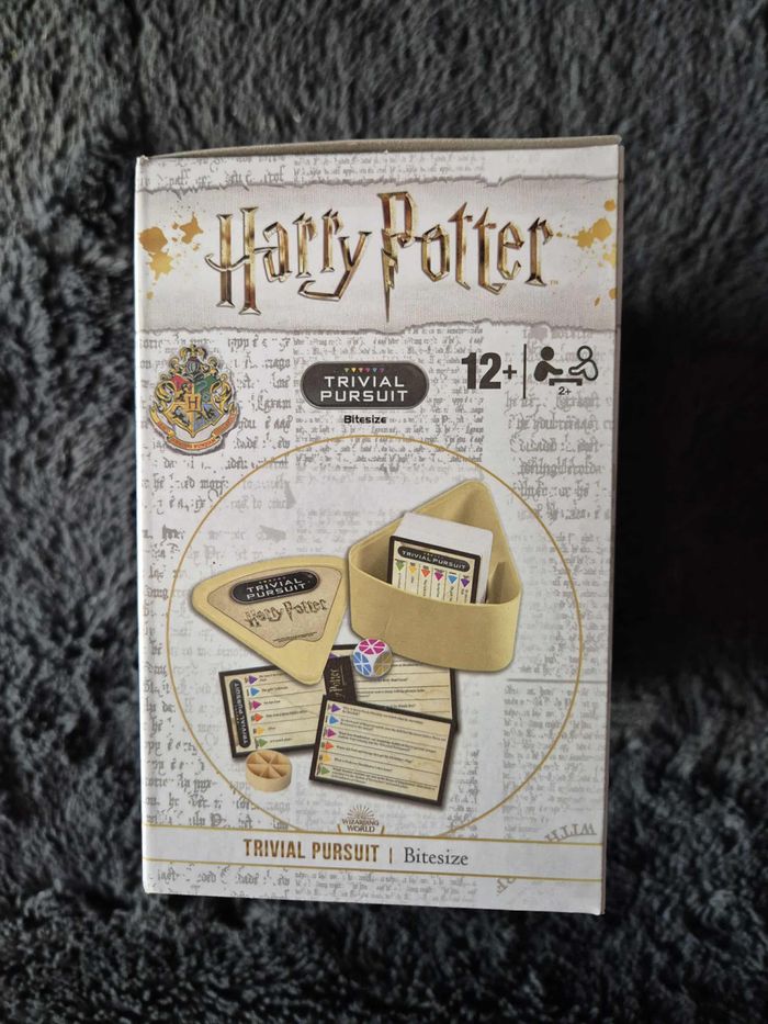 Harry Potter Trivial Pursuit ( version anglaise ) - photo numéro 2