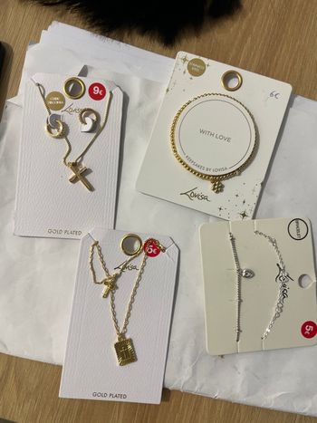 Bijoux lovisa 5€ l’unité 