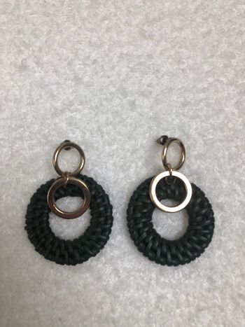 Boucles d’oreilles vertes femmes