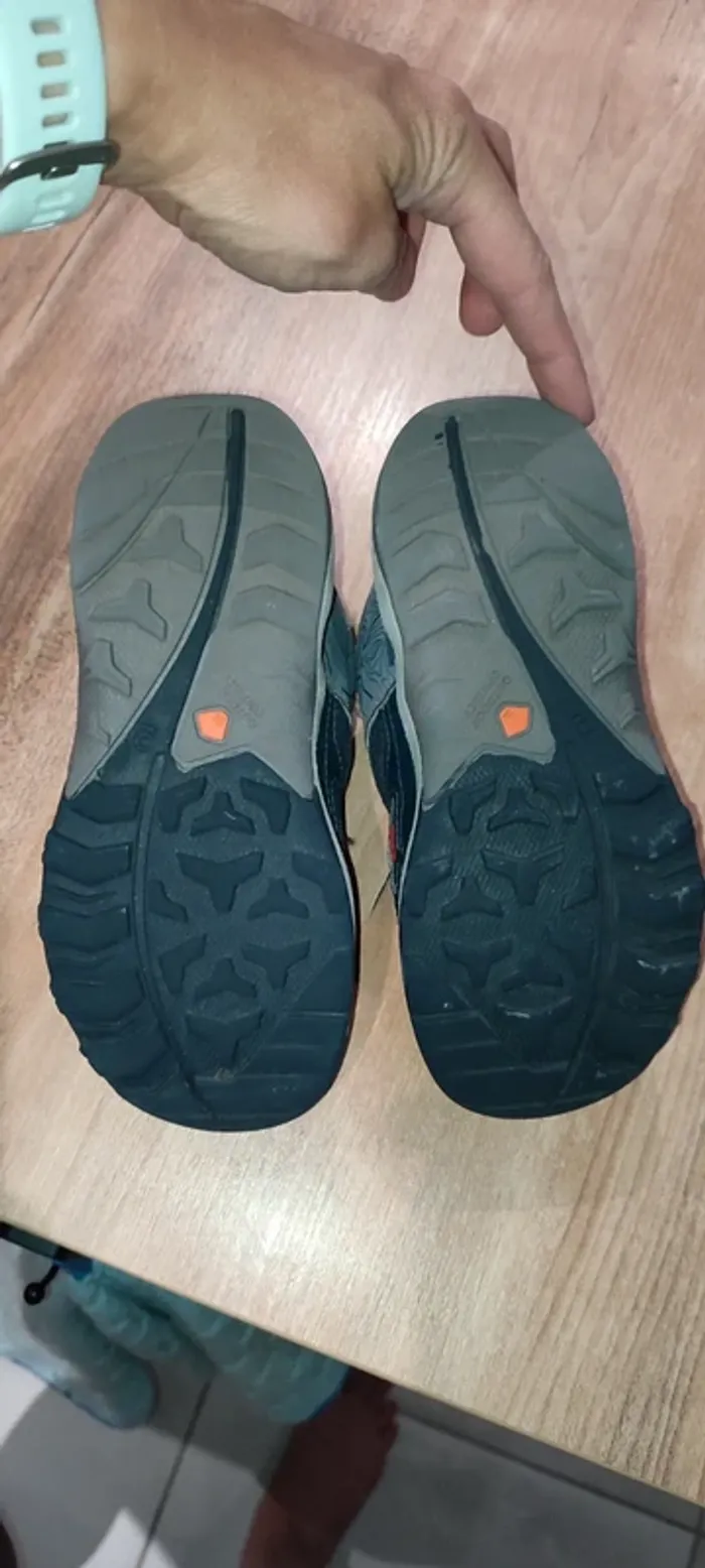 Paire de baskets garçon pointure 30 - Marque Decathlon - photo numéro 7