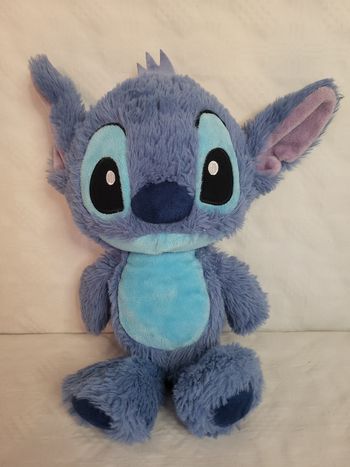 Peluche stitch bleu doux