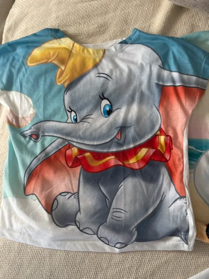 3 t-shirt Disney - photo numéro 3