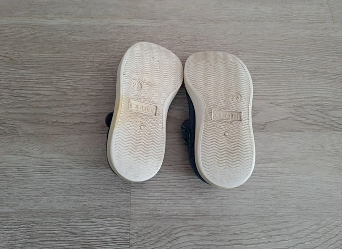 Sandales fille taille 23 - photo numéro 2