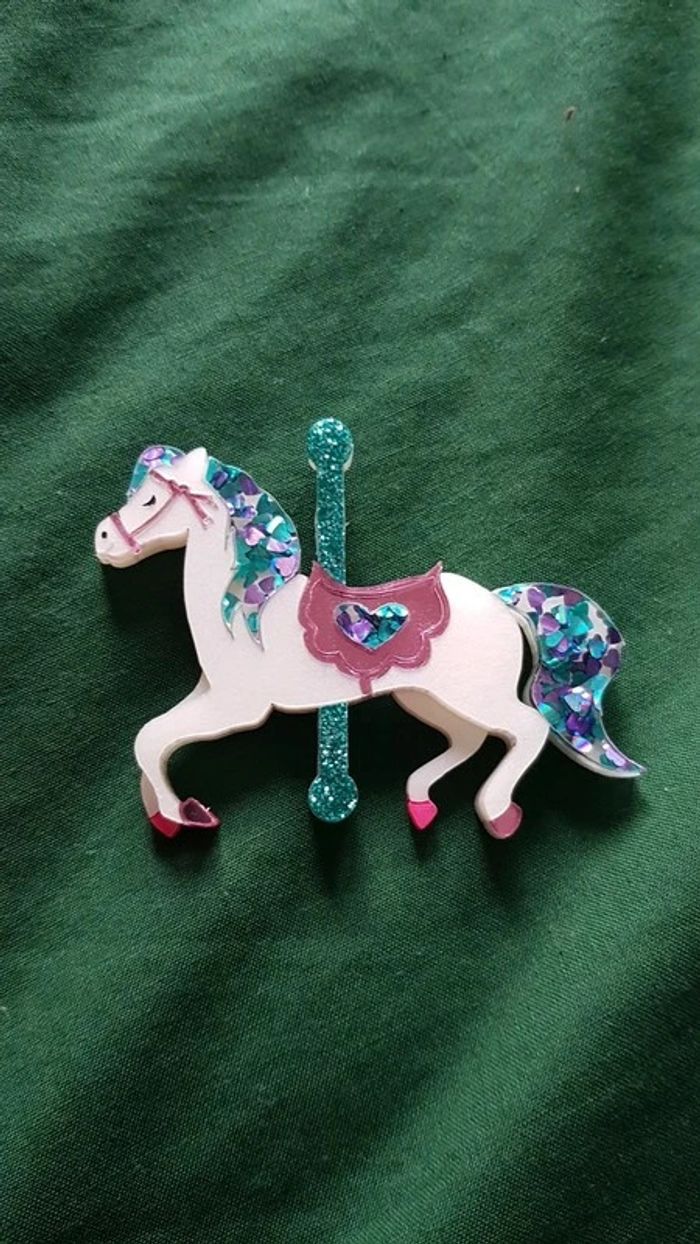 broche manege cheval - photo numéro 2