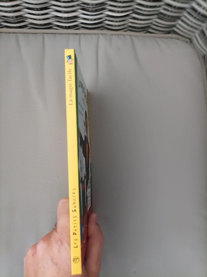 Joli livre de magie pour enfants neuf - photo numéro 8