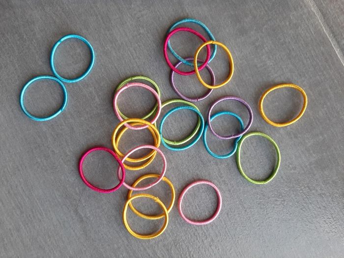 lot 21 élastiques colorés brillantes - photo numéro 2